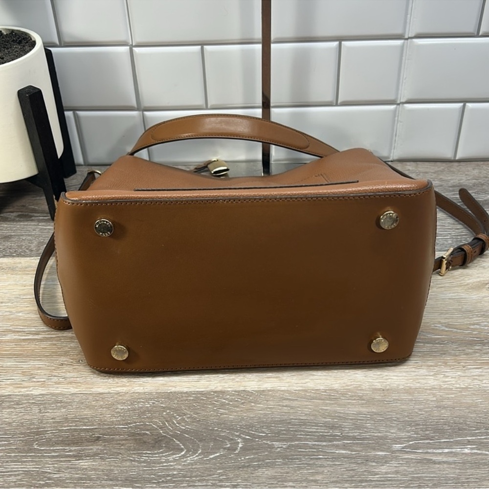 Michael Kors Hayes Bucket Bag! Amazing Condition!! - Picture 3 of 11